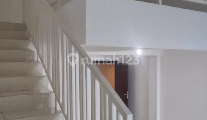 Soho Residences Podomoro City Tipe Avenue (96,96 m²) Unfurnished, 70 Juta/Tahun, Central Park, Jakarta Barat