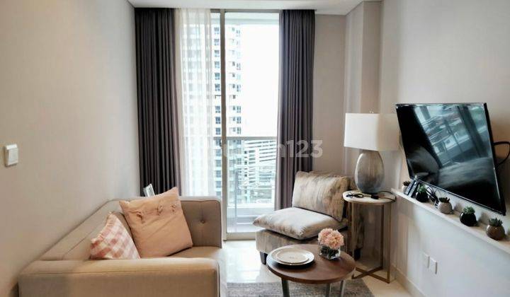 Murah Apartemen Taman Anggrek Residences Full Furnished 2Br (45 m²) - Middle Floor Pool View, 79 Juta/Tahun, Taman Anggrek, Jakarta Barat 1