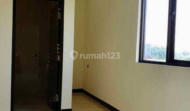 Rumah 3 Lantai Atlanta Village Paramount, Lt: 80 m² Lb: 194 m², 2,2M, Serpong, Tangerang 2