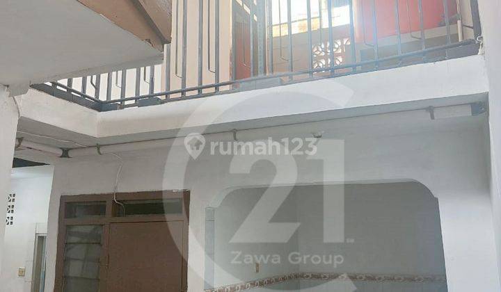 Disewa Rumah Tanjung Duren + Gudang Baru Renovasi Atap 1 Lantai - 4Br (Luas 137.5 M²) Unfurnished, 110 Juta/Tahun, Grogol Petamburan, Jakarta Barat 1