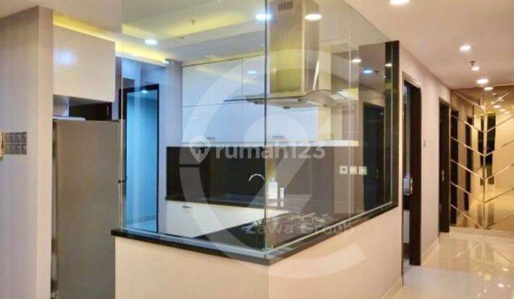 Apartemen Central Park – 3Br+1 (112 M²) Exclusive Furnished, Tower Amandine, High Floor, 200 Juta/Tahun, Central Park, Jakarta Barat 1