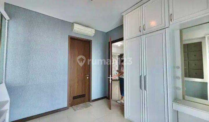 Dijual Murah St Moritz Puri - 2BR+1 (88 m²) Semi Furnished, The Royal Suite, Middle Floor, 1.7m, Kembangan, Jakarta Barat 1