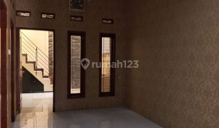 Umah Minimalis 2 Lantai Suryalaya Buahbatu Bandung 12