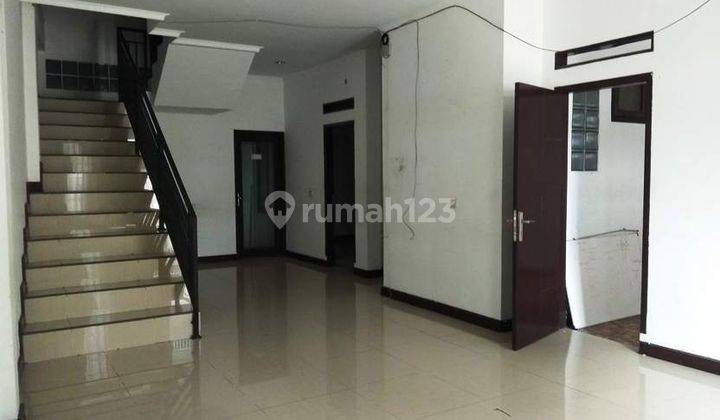 Rumah minimalis 2 lt dekat SMAN 8 Turangga Buah Batu Bandung
