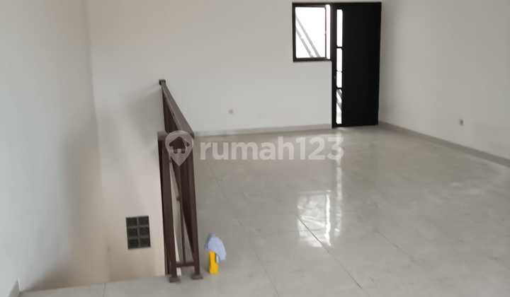 Functional Shop House in Harapan Indah, Suitable for Various Businesses (13709 Er) 2