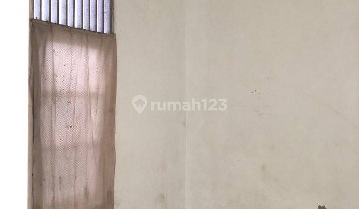 Rumah Biru Kondisi Berkilau di Taman Harapan Baru 21952 Er 5
