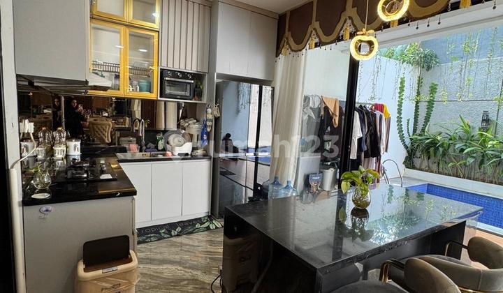 Luxurious House with Freehold Title in Harapan Indah 2 Close to Public Facilities 13678 FD