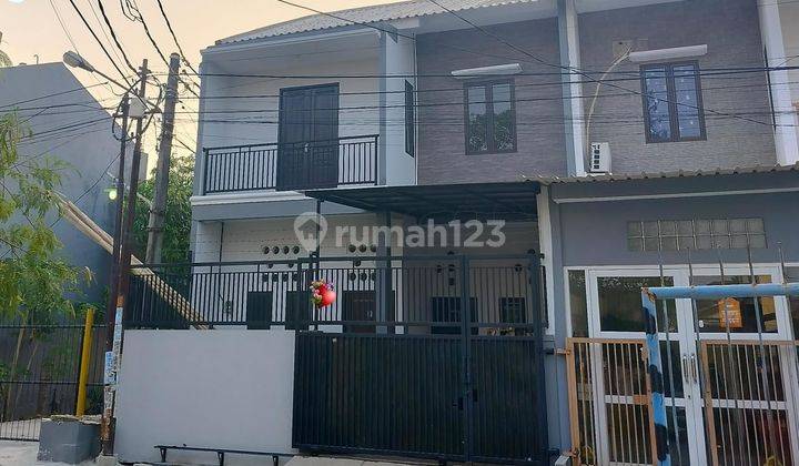 Rumah 2 Lantai Gaya Necis di Harapan Indah Harga Ekonomis 13403er 1