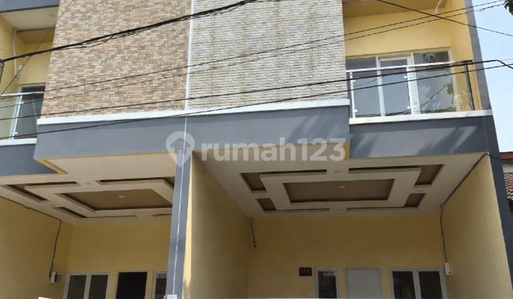 For Sale Beautiful House in Harapan Indah Bekasi Suitable for Family Residence 13736 Fd