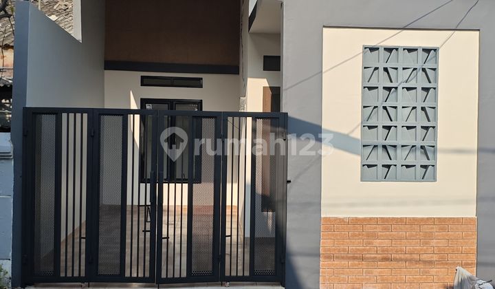 Rumah Modern Desain Elegan Harga Terjangkau Lokasi Pondok Ungu Permai 4798 Li