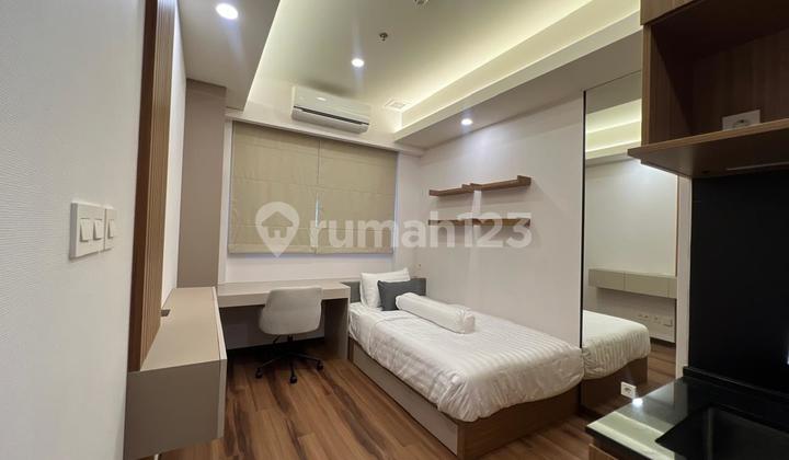 Rent The Branz Apartment Kuningan with a studio type and fully furnished. 2