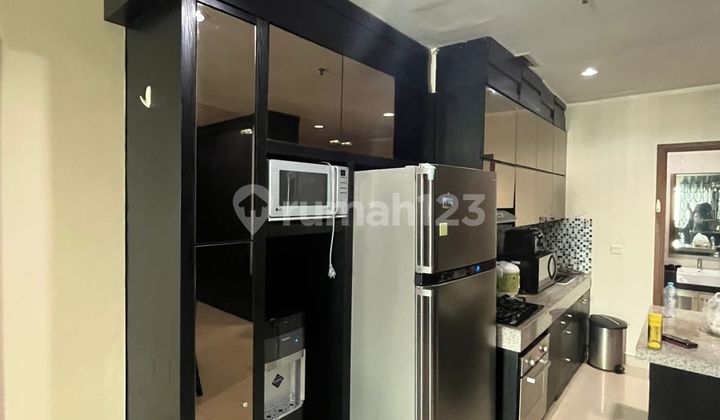 Rent Sahid Sudirman Apartment With 3 Bedrooms, Furnished 2