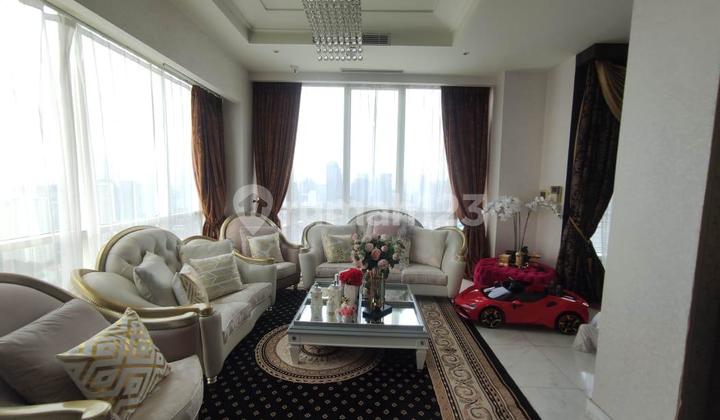 Rent The Peak Penthouse with 4 bedrooms and luxury furnished