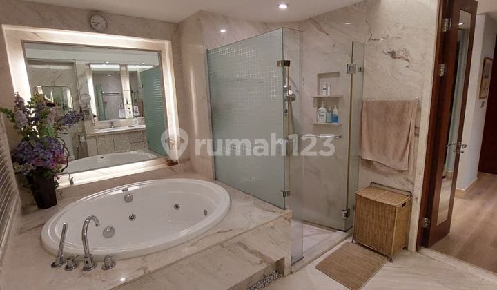 Dijual Cepat Pakubuwono Residence With 3 Bedrooms, Furnished 2