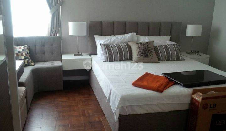 Rent Sudirman Tower Condominium With 3 Bedrooms 1