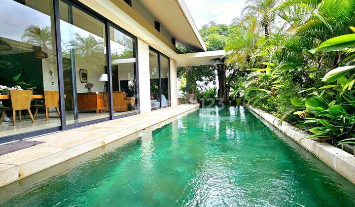 Luxury Villa  At Batubelig Near To Canggu And Seminyak 1