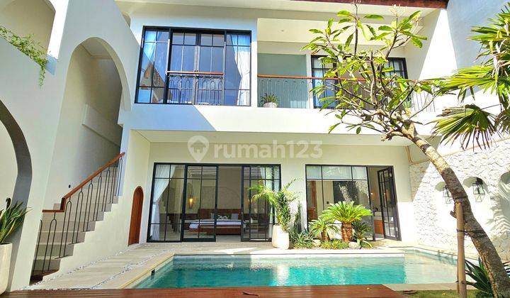 White Villa for lease 25 years  at Jimbaran  1