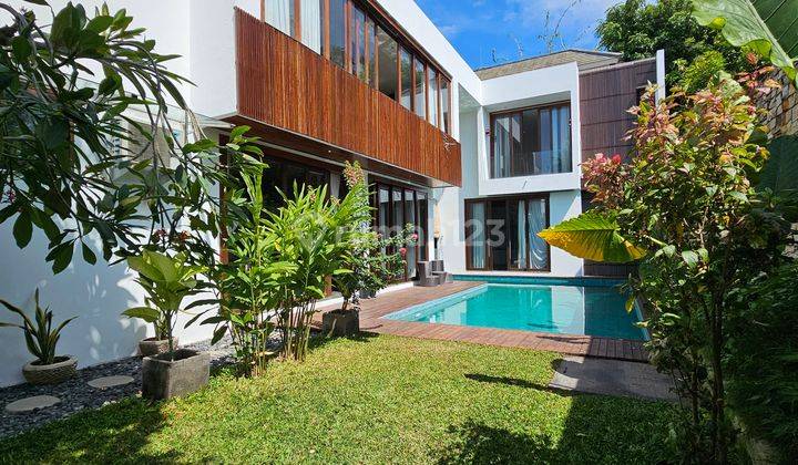 Modern Villa for lease 25years close to Icon Mall  Sanur Beach 1