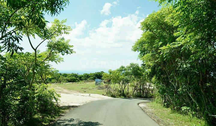 Premium plot of land with eternal sea view for sale in Uluwatu 1