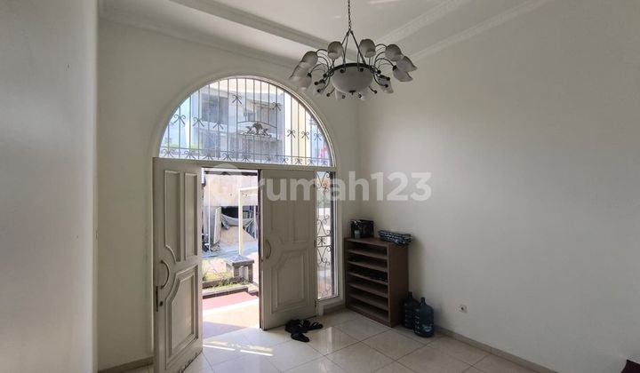 Rumah Asri 2 Lantai Siap Huni di Pik 1 Rumah Asri 2 Lantai Siap Huni di Pik 1