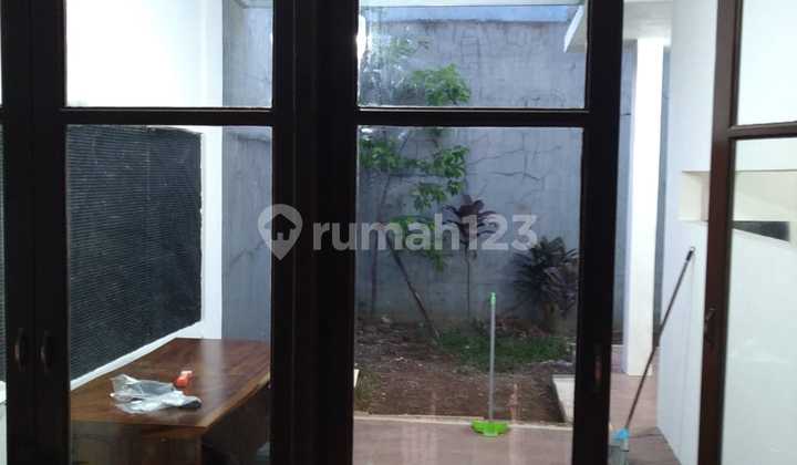 Rumah Asri 2 Lantai Siap Huni Di Pondok Kelapa Rumah