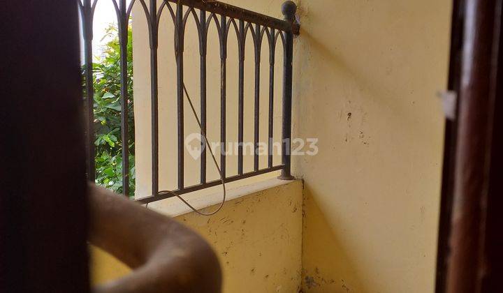 Kamar Kost untuk karyawati dekat kantor PLN Gandul di Jl PLN Gandul Cinere  2