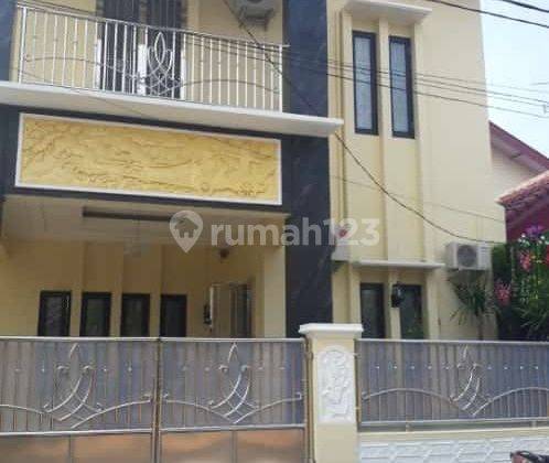 Rumah 2 Lantai Bagus SHM di Duta Harapan, Bekasi 1