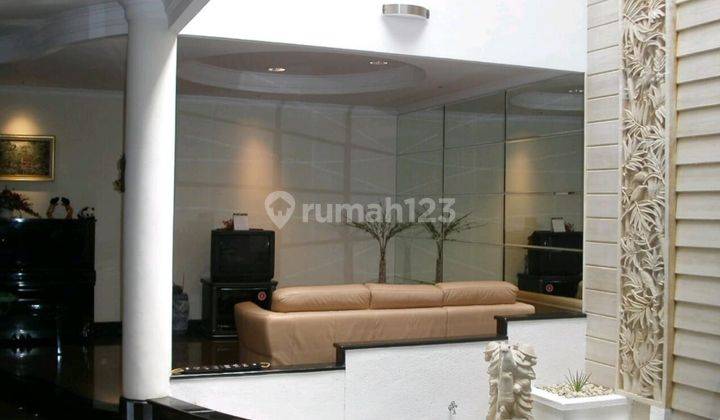 Rumah Mewah Sunrise Garden Jakarta Barat 1