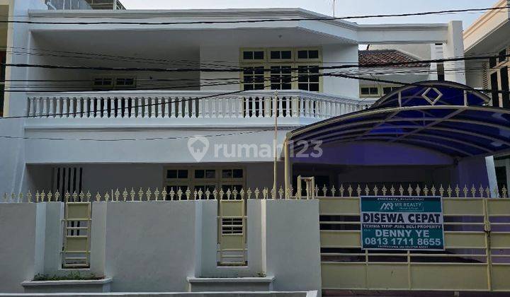 RUMAH MUARA KARANG LOKASI TERBAIK BISA PARKIR MOBIL BANYAK HARGA MURAH 1