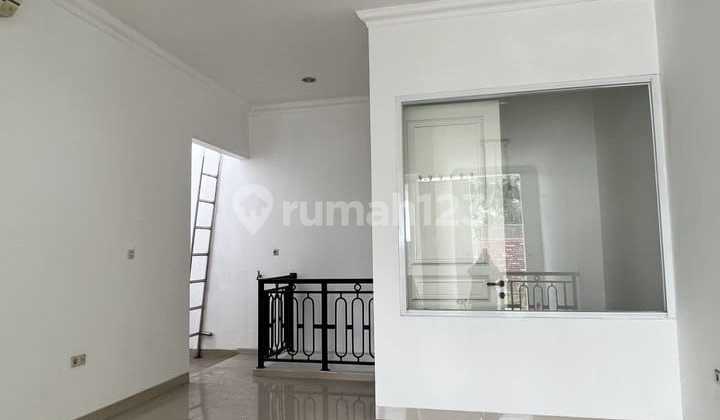 RUMAH PURI INDAH RAPI & SIAP HUNI HARGA TERMURAH 2
