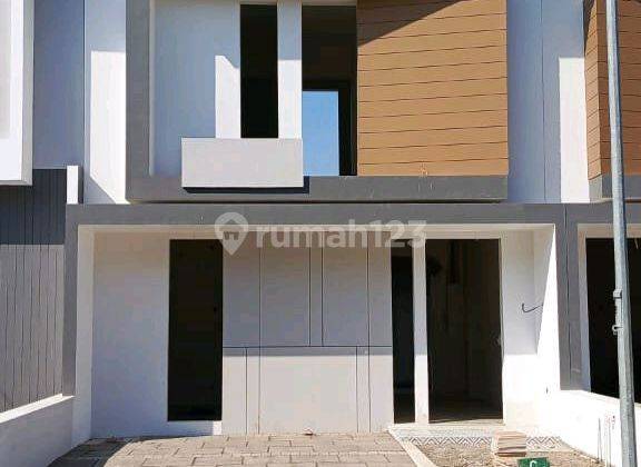 Rumah 2 Lantai Siap Pakai Hadap Utara Baru 1