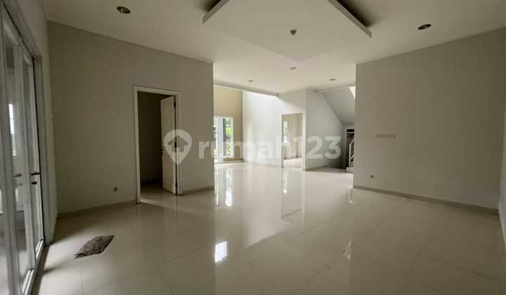 For Sale: Large and Luxurious, Move-In Ready House in the BSD Delatinos Area 2