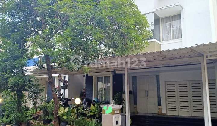 Fully Furnished House in Pondok Hijau Golf Gading Serpong, East-Facing