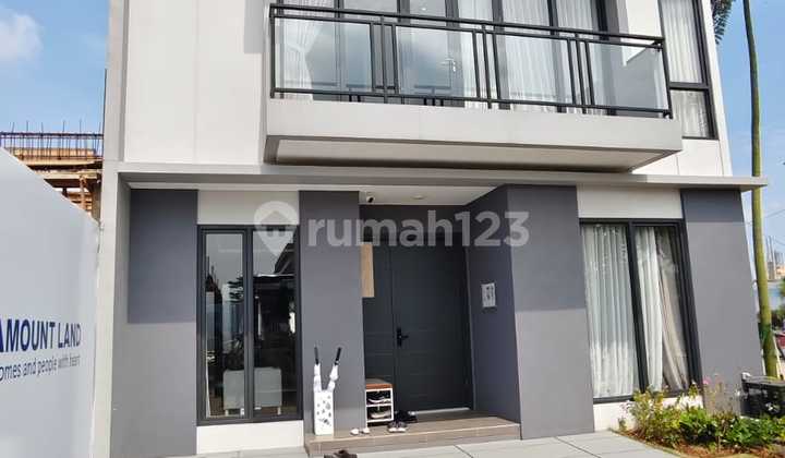 Paramount Petal Cluster Lily Kota Mandiri Baru in West Jakarta Direct Toll Access