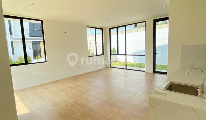 For Sale Ready-to-Occupy House in North Lippo, Near Toll Road 2