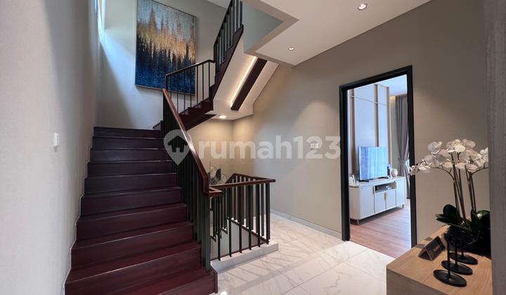 Rumah Baru dan Mewah dekat Boulevard, Perbatasan Gading Serpong-BSD