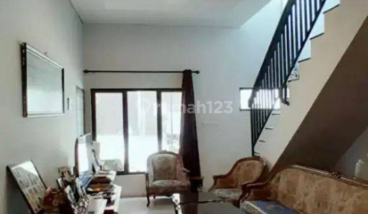 Rumah Second Komplek Strategis di Cirendeu Tangerang Selatan  2