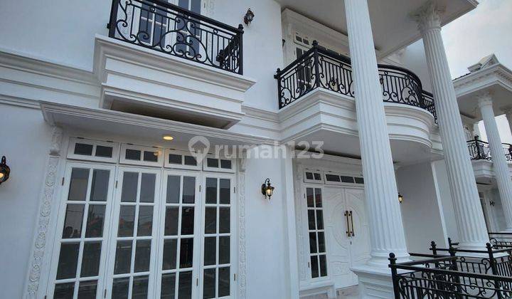 Rumah Mewah American Classic di Cilandak Jakarta Selatan  2