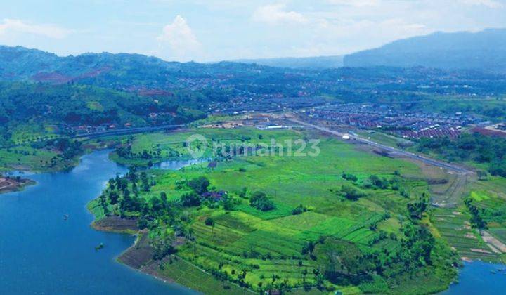 Tanah Kavling Siap Bangun View Danau di Tatar Nilapadmi KBP 1