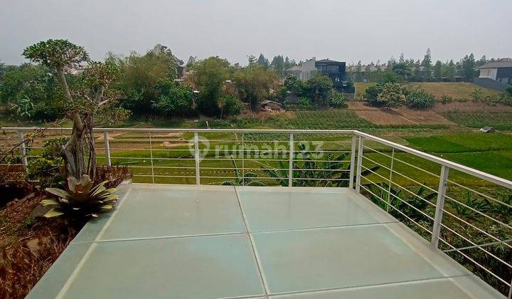 Rumah View Danau di Candraresmi Kota Baru Parahyangan 1