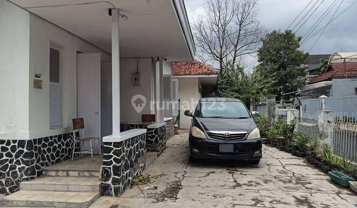 Rumah Bangunan Belanda di Sayap Riau Bandung 1