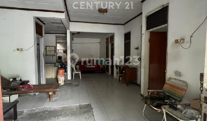 Rumah Tinggal Lokasi Strategis di Vila Kecapi 2