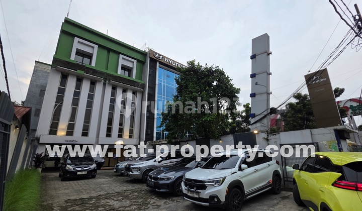 Super Cheap! Super Strategic! Commercial Building for Sale in Cilandak, South Jakarta.