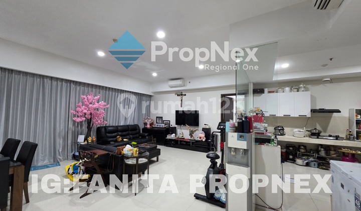 MURAH! Dijual apartment mewah satu komplek dgn Lippomal Puri: Apt ST MORITZ Tower Presidential, tower paling ekslusif hanya 4 unit per lantai posisi paling private di ujung kompleks ST MORITZ.