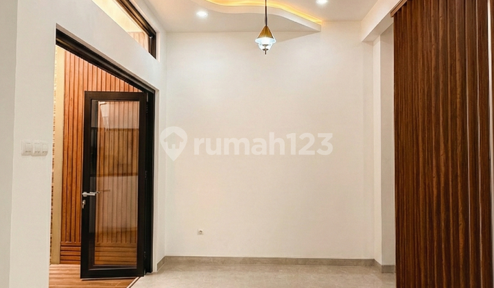 New House Kencana Loka Bsd Modern Minimalis, Hoek 2