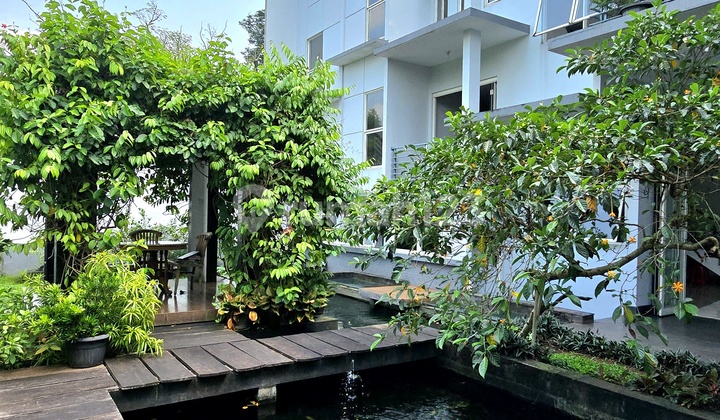 Turun Harga! Telaga Golf Bsd, Luas Mewah Old Money House !