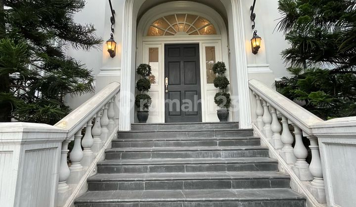 TURUN HARGA ! Rumah Mewah American Classic PHG Full Furnished !