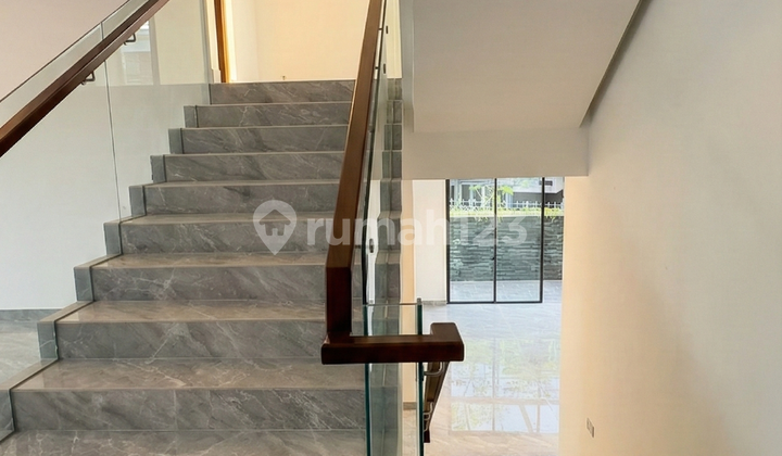 For Sale New House De Latinos BSD Split Level Hoek Badan 2