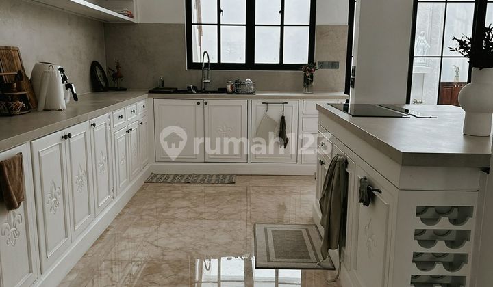 The Green Cluster Blossom Ville, 7+7 Full Renov, 2,5 Lantai The Green Cluster Blossom Ville, 7+7 Full Renov, 2,5 Lantai