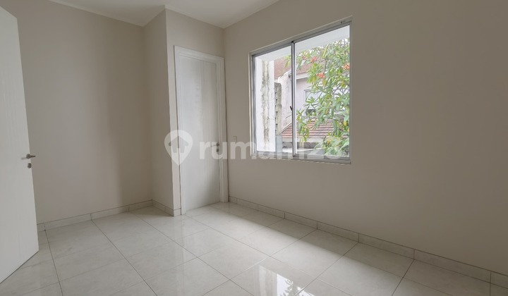 Dijual Rumah Foresta - BSD City Kondisi Rumah Rapi 2